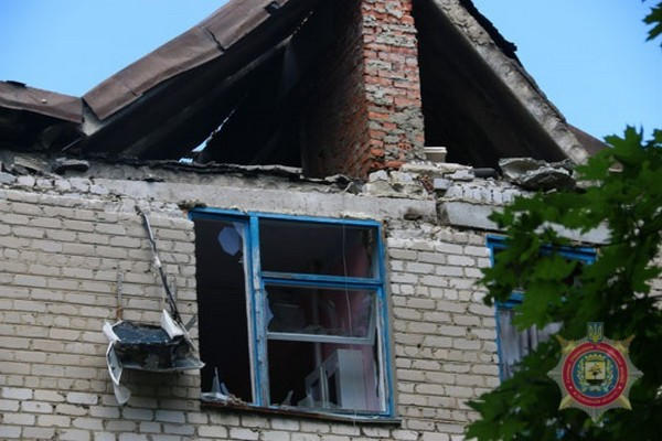 Полицейские подсчитали разрушения в Красногоровке после вчерашнего обстрела