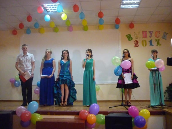 Как прошли выпускные вечера в школах Марьинского района