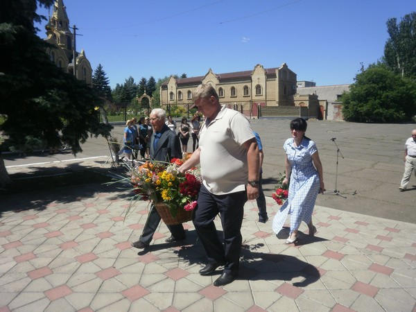 В Марьинке почтили память жертв Второй мировой войны