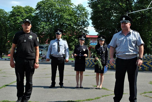 Марьинские полицейские получили очередные звания