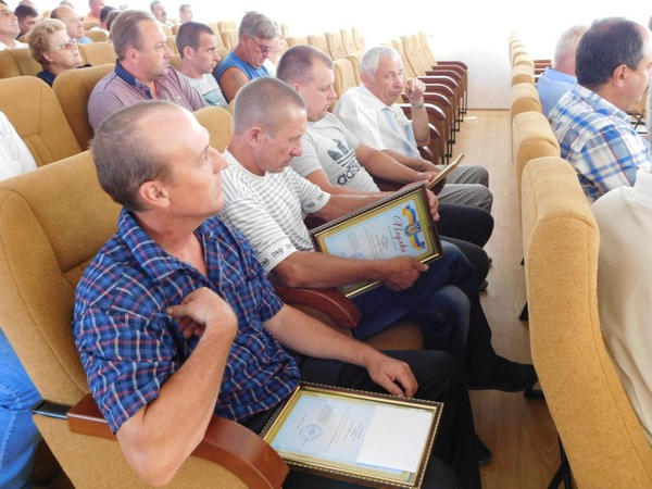В Марьинском районе подвели итоги уборки ранних зерновых культур