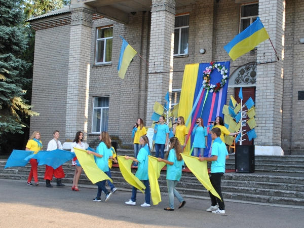 Как в Новомихайловке Марьинского района праздновали День независимости Украины