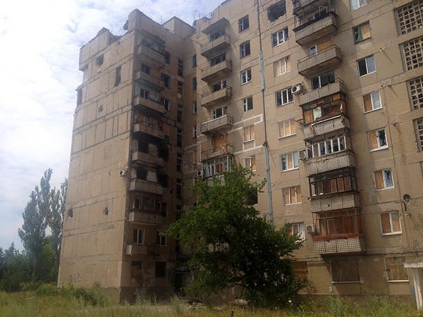 Прифронтовая Красногоровка: разруха и жители, которых нет