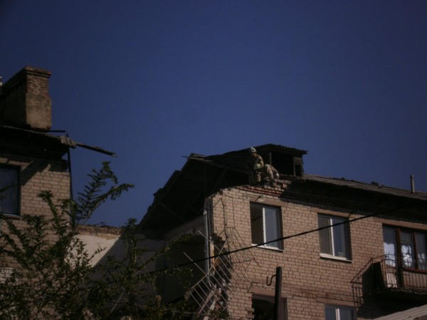 Как восстанавливают разрушенные дома в Красногоровке