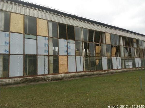 Спорт на руинах: жители Красногоровки восстанавливают разрушенный войной спорткомплекс