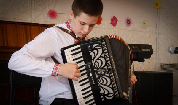 В музыкальной школе в Красногоровке состоялось посвящение в юные музыканты
