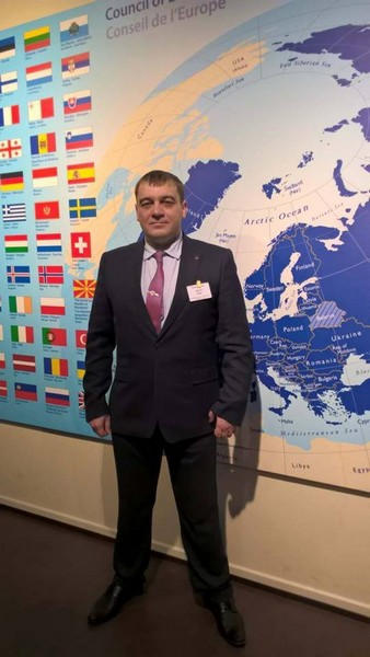 Мэр Угледара принял участие во Всемирном форуме за демократию в Страсбурге