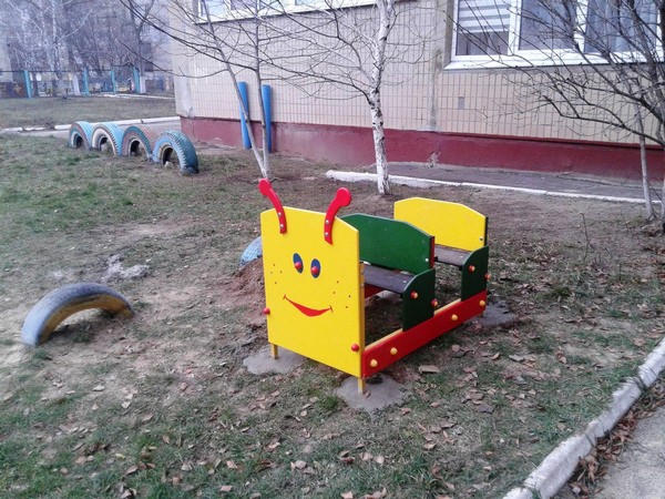 В детских садах Угледара установили новое игровое оборудование