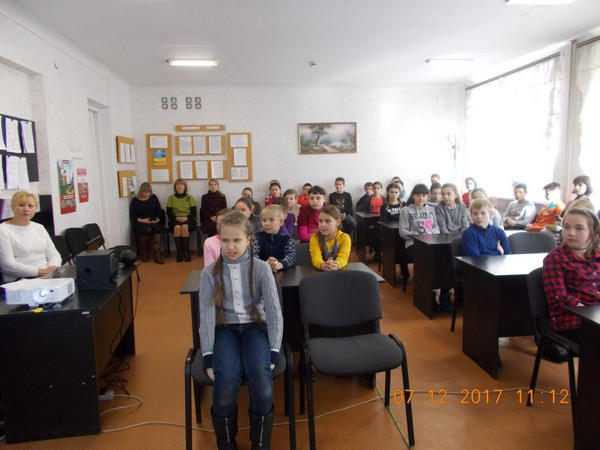 В Марьинке школьникам рассказали о их правах