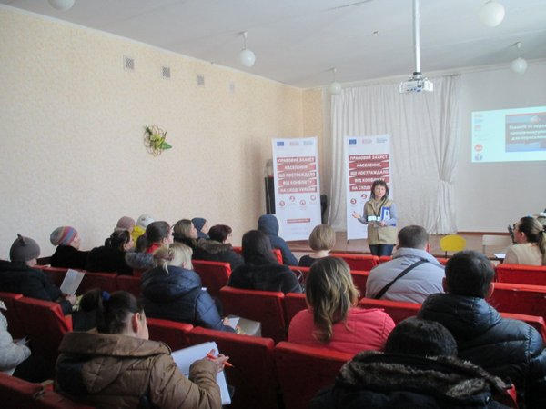 Переселенцам Марьинского района рассказали, как начать свой бизнес