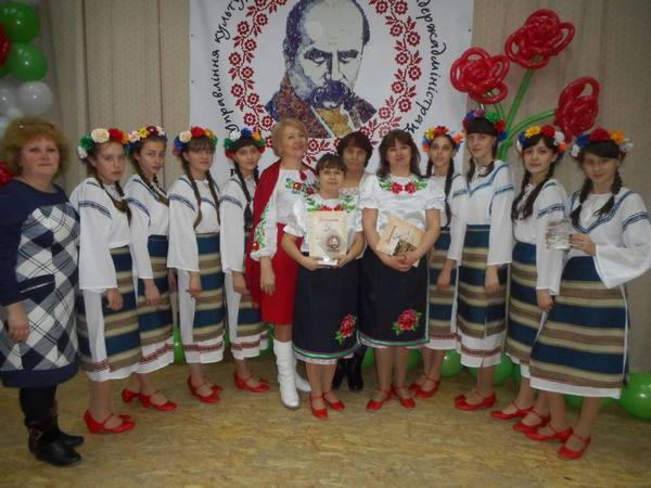 Участники художественной самодеятельности из Марьинского района стали лауреатами II степени областного конкурса