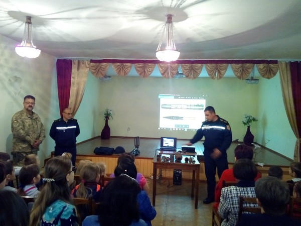 Школьникам прифронтовой Георгиевки рассказали, как выжить во время войны