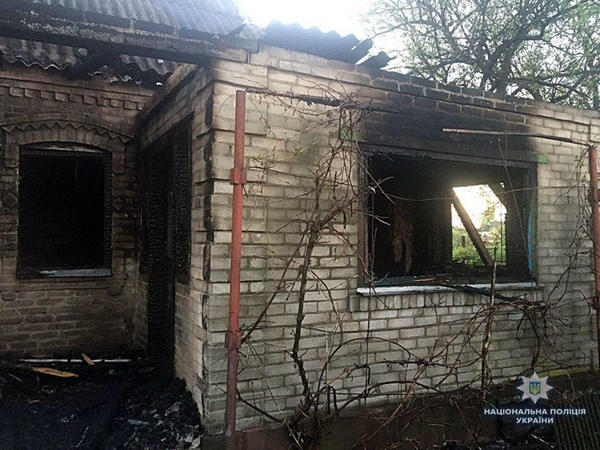В Марьинском районе мужчина сгорел заживо в собственном доме