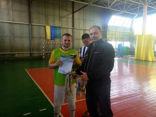 Футболисты из Марьинского района стали чемпионами Донецкой области среди сельских команд
