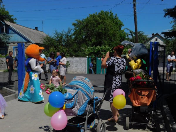 В Курахово появился современный детский сад