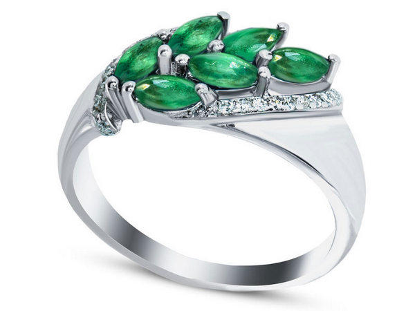 серебряное кольцо с натуральным изумрудом