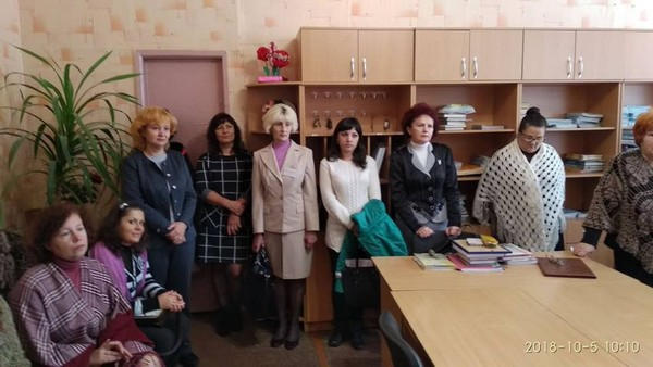 В Курахово педагогов поздравили с профессиональным праздником