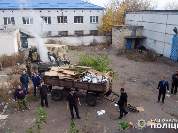 Спустя 4 года в прифронтовую Марьинку возвращается районное отделение полиции