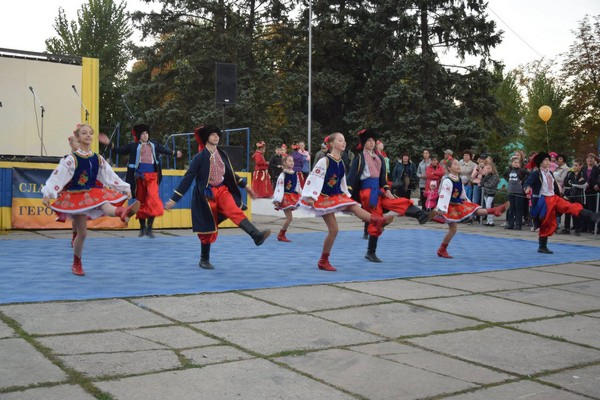 В Курахово ярко и весело отметили День защитника Украины