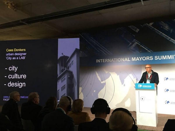 Городской голова Угледара принял участие в Международном саммите мэров