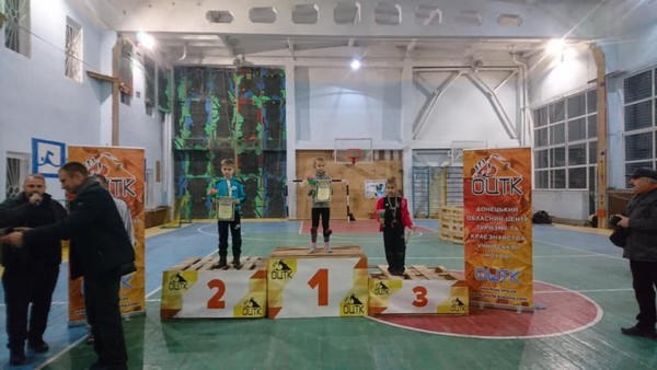 Скалолазы из Курахово завоевали призовые места в финале Кубка Донецкой области «RockCup 2018»