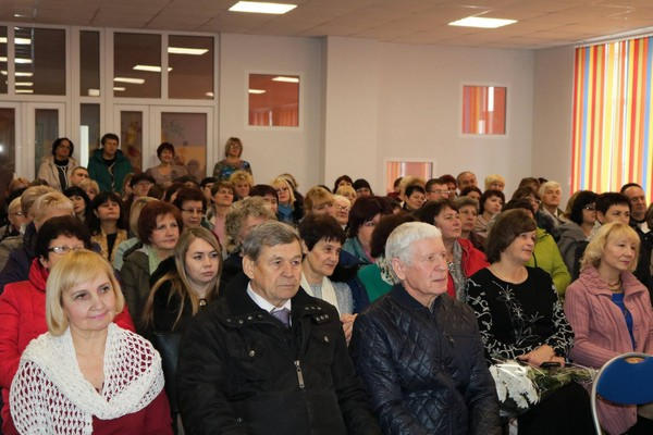 Работников культуры Марьинского района поздравили с профессиональным праздником