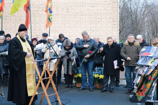 В Марьинке состоялся час памяти, посвященный аварии на Чернобыльской АЭС