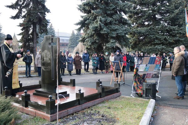 В Марьинке состоялся час памяти, посвященный аварии на Чернобыльской АЭС