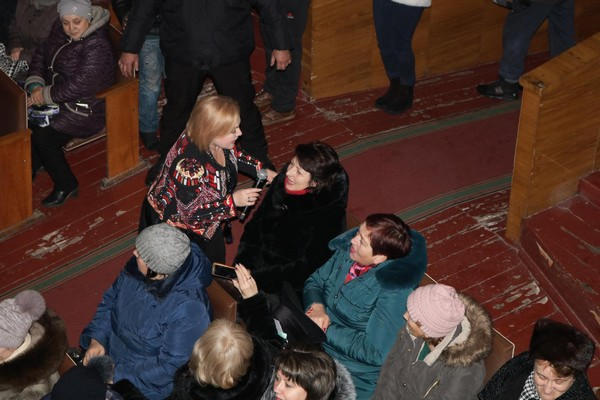 Оксана Билозир устроила яркое выступление в прифронтовой Марьинке