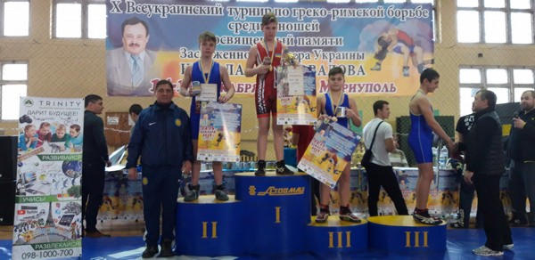 Угледарские борцы завоевали «золото» и два «серебра» на Всеукраинском турнире