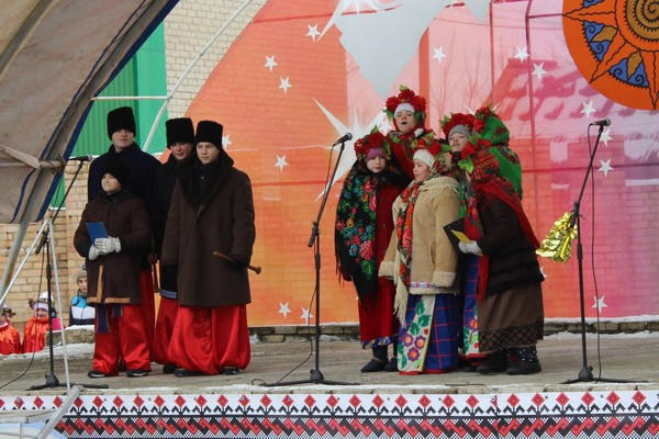 Творческие коллективы Марьинского района приняли участие в масштабном культурном мероприятии