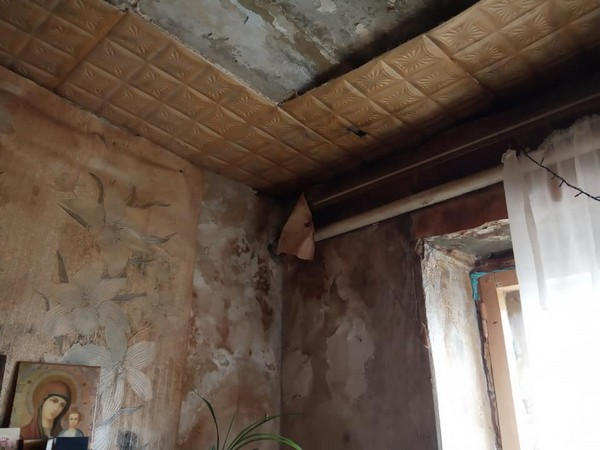 Жители Курахово продемонстрировали шокирующие условия жизни в местных общежитиях