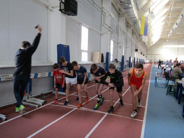 Угледарские спортсмены завоевали медали на чемпионате Донецкой области по легкоатлетическому двоеборью