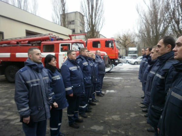 Спасатели Курахово, Красногоровки и Угледара почтили память погибших коллег