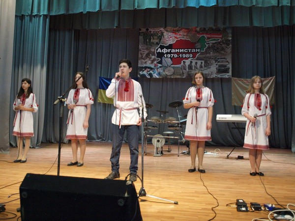 В Курахово состоялся районный фестиваль-конкурс афганской песни «Время выбрало нас»