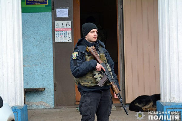 Начальник Волновахской полиции посетил прифронтовую Марьинку