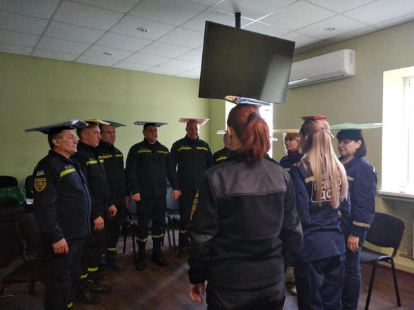 Спасатели прифронтовой Красногоровки занимаются канистерапией
