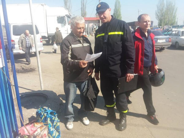 Спасатели провели профилактический рейд в городе Курахово