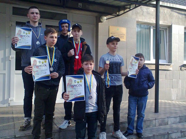 Бойцы из Марьинского района завоевали медали на чемпионате Донецкой области по рукопашному бою