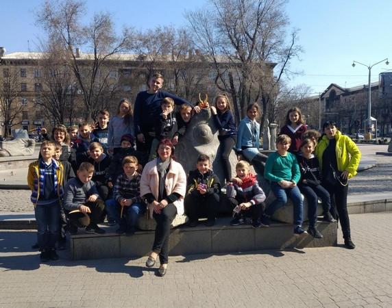 Угледарские школьники совершили увлекательное путешествие в Запорожье