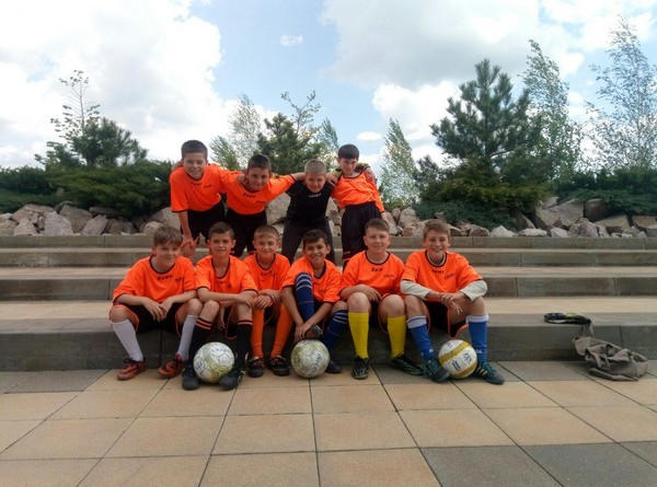 В Марьинском районе прошел открытый турнир по мини-футболу
