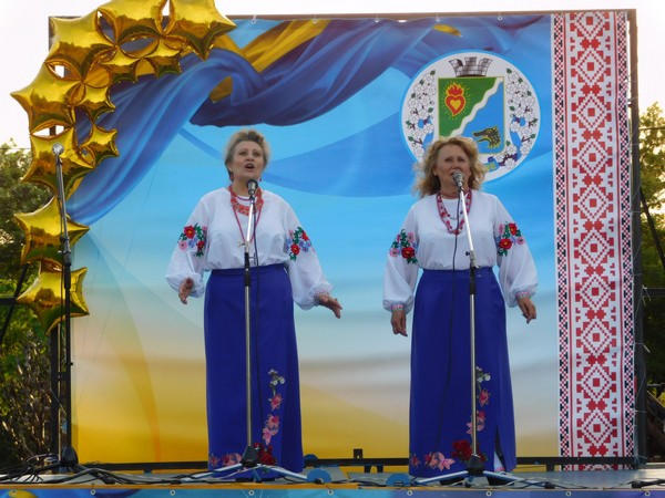 В Курахово торжественно отпраздновали День Вышиванки и День Европы