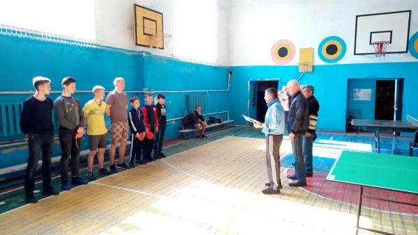 В Марьинке прошел открытый районный турнир по настольному теннису