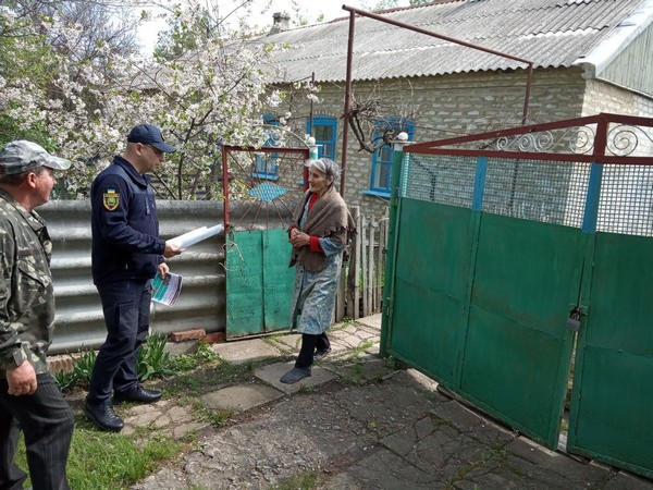 Жителей прифронтовой Марьинки призывают не нарушать правила пожарной безопасности