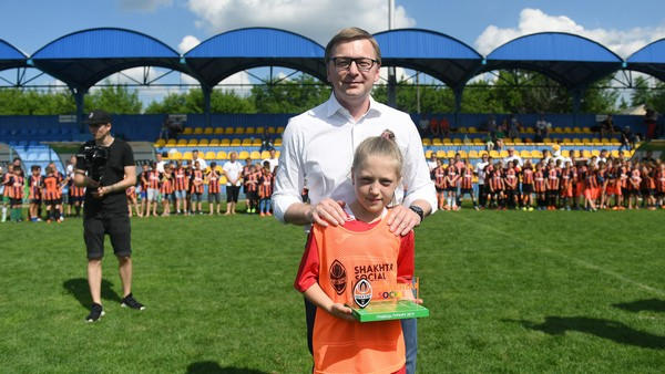 Бронзовые призеры и лучшая футболистка проекта «Давай, играй!» живут в Курахово