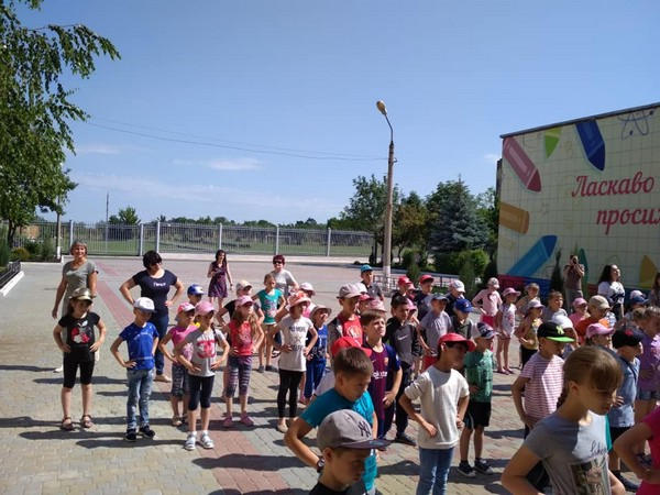 В Угледаре устроили спортивный праздник для школьников