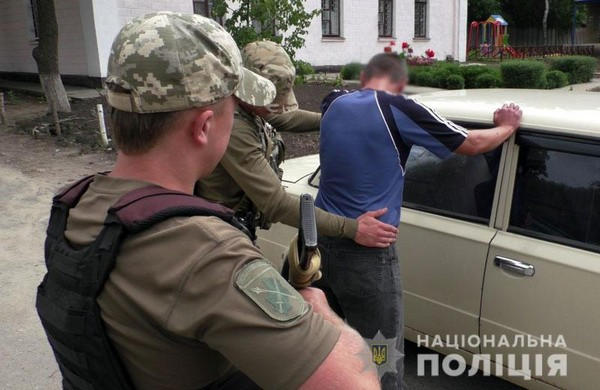 Полицейские провели масштабную отработку Марьинского района