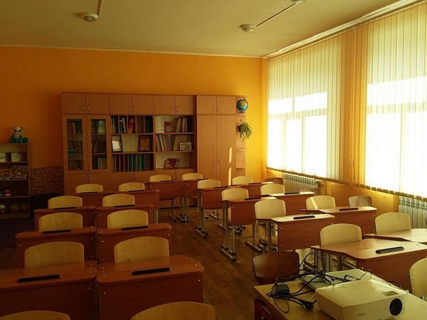 Школа в прифронтовой Марьинке оригинально подготовилась к новому учебному году