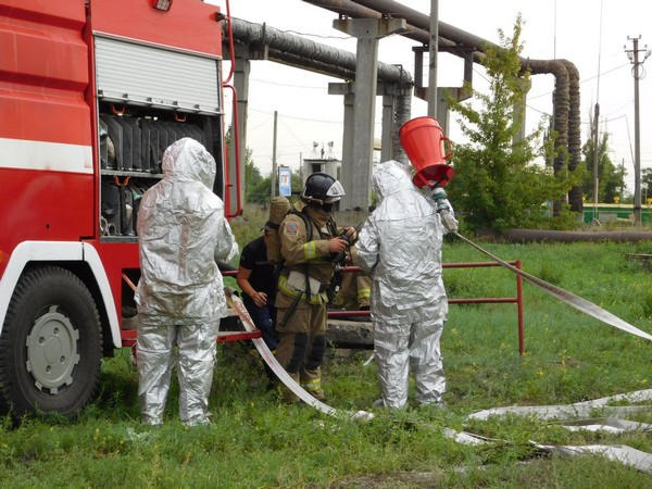 На Кураховской ТЭС «горело» мазутохранилище: «пострадали» два человека