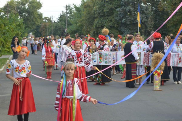 В Великой Новоселке устроили масштабное и яркое празднование